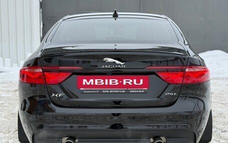 Jaguar XF II, 2017 год, 1 985 000 рублей, 28 фотография