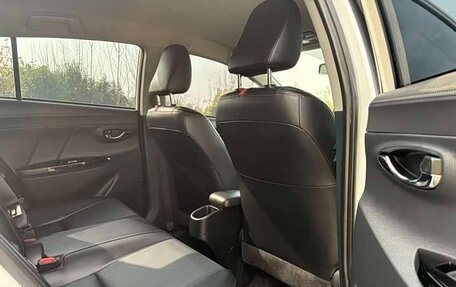 Toyota Yaris XP150 рестайлинг, 2022 год, 1 350 000 рублей, 16 фотография