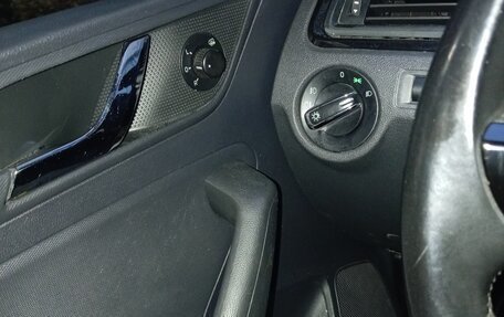 Skoda Rapid I, 2015 год, 680 000 рублей, 12 фотография