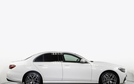 Mercedes-Benz E-Класс, 2021 год, 4 290 000 рублей, 3 фотография