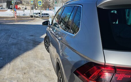 Volkswagen Tiguan II, 2019 год, 2 600 000 рублей, 4 фотография