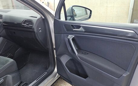 Volkswagen Tiguan II, 2019 год, 2 600 000 рублей, 8 фотография