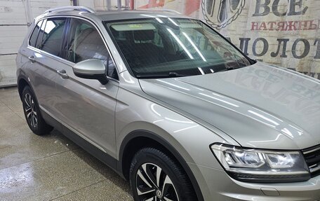 Volkswagen Tiguan II, 2019 год, 2 600 000 рублей, 7 фотография