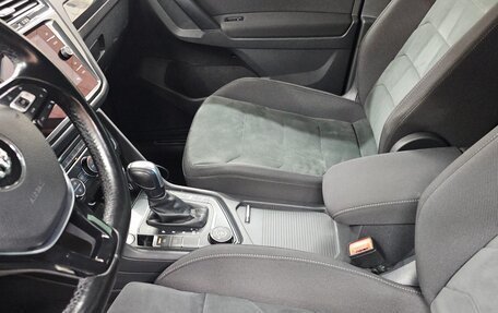 Volkswagen Tiguan II, 2019 год, 2 600 000 рублей, 12 фотография