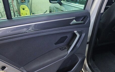 Volkswagen Tiguan II, 2019 год, 2 600 000 рублей, 11 фотография