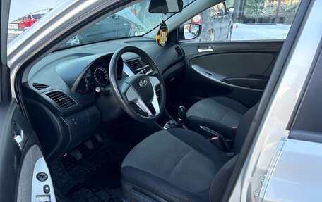 Hyundai Solaris II рестайлинг, 2011 год, 565 000 рублей, 6 фотография