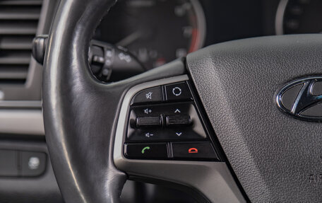 Hyundai Elantra VI рестайлинг, 2018 год, 1 789 000 рублей, 10 фотография