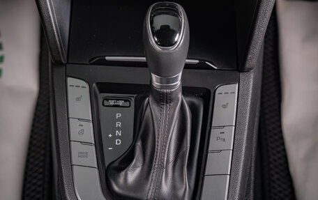 Hyundai Elantra VI рестайлинг, 2018 год, 1 789 000 рублей, 13 фотография