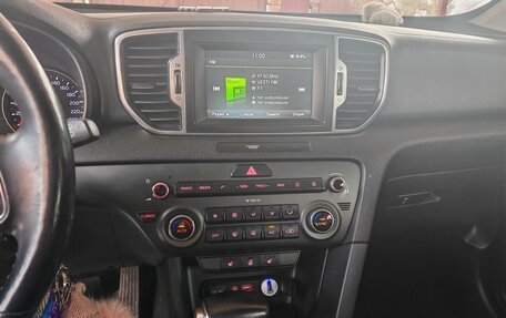 KIA Sportage IV рестайлинг, 2016 год, 2 150 000 рублей, 5 фотография