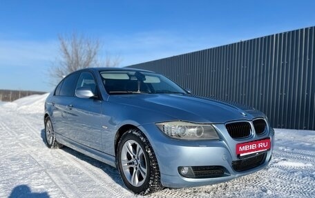 BMW 3 серия, 2010 год, 870 000 рублей, 2 фотография