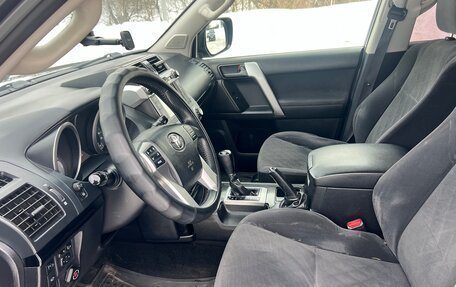 Toyota Land Cruiser Prado 150 рестайлинг 2, 2016 год, 3 050 000 рублей, 7 фотография