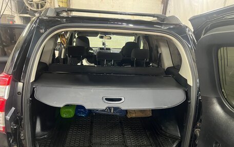 Toyota Land Cruiser Prado 150 рестайлинг 2, 2016 год, 3 050 000 рублей, 10 фотография