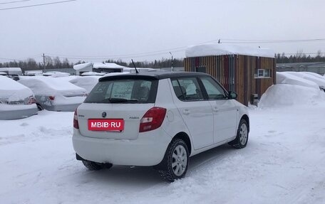 Skoda Fabia II, 2013 год, 850 000 рублей, 2 фотография