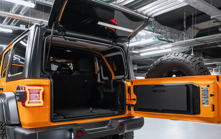 Jeep Wrangler, 2021 год, 8 300 000 рублей, 17 фотография