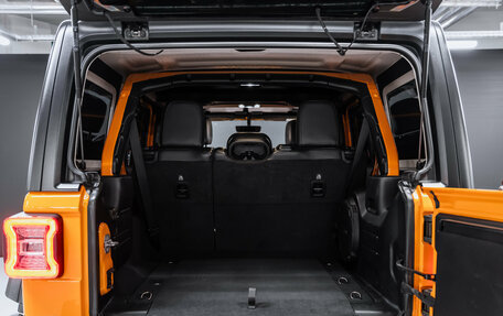 Jeep Wrangler, 2021 год, 8 300 000 рублей, 22 фотография