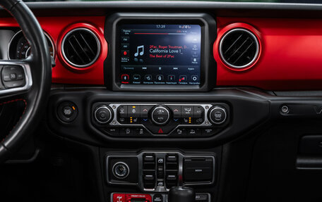 Jeep Wrangler, 2021 год, 8 300 000 рублей, 27 фотография