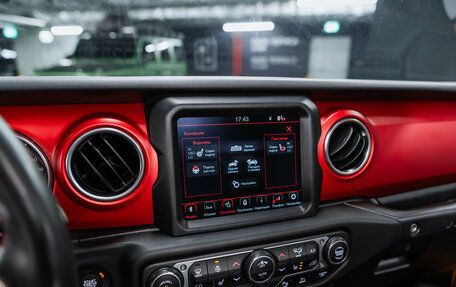 Jeep Wrangler, 2021 год, 8 300 000 рублей, 30 фотография