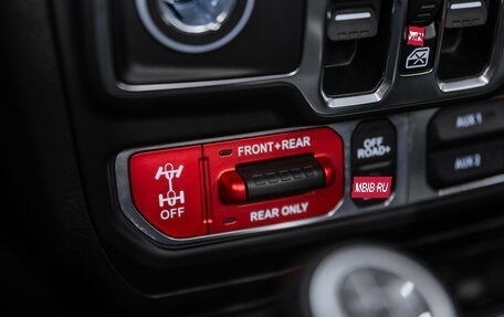 Jeep Wrangler, 2021 год, 8 300 000 рублей, 33 фотография