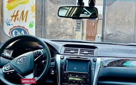 Toyota Camry, 2018 год, 1 865 000 рублей, 3 фотография