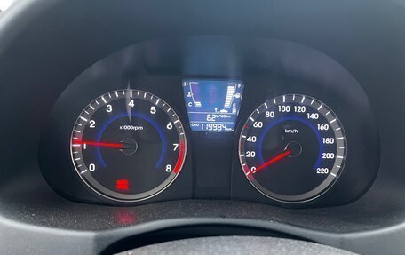 Hyundai Solaris II рестайлинг, 2011 год, 750 000 рублей, 3 фотография