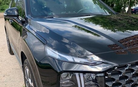 Hyundai Santa Fe IV, 2021 год, 4 000 000 рублей, 1 фотография