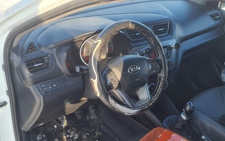KIA Rio III рестайлинг, 2014 год, 389 000 рублей, 6 фотография