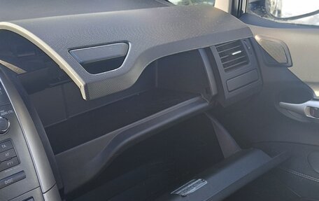 Toyota Auris II, 2009 год, 790 000 рублей, 2 фотография