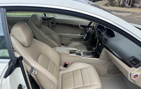 Mercedes-Benz E-Класс, 2011 год, 1 150 000 рублей, 8 фотография