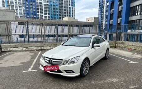 Mercedes-Benz E-Класс, 2011 год, 1 150 000 рублей, 3 фотография