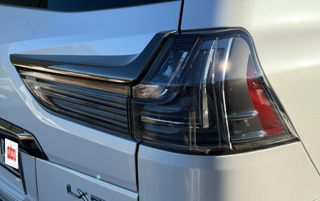 Lexus LX III, 2018 год, 8 000 000 рублей, 12 фотография