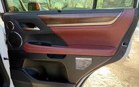 Lexus LX III, 2018 год, 8 000 000 рублей, 24 фотография