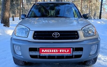 Toyota RAV4, 2003 год, 990 000 рублей, 2 фотография