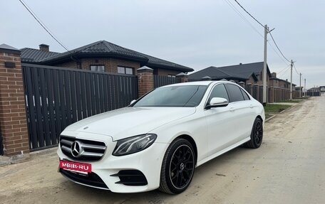 Mercedes-Benz E-Класс, 2020 год, 4 500 000 рублей, 3 фотография
