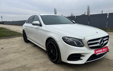 Mercedes-Benz E-Класс, 2020 год, 4 500 000 рублей, 2 фотография