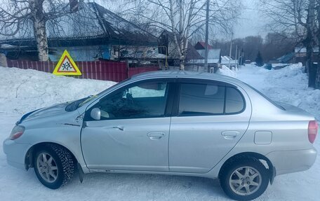 Toyota Platz, 1999 год, 320 000 рублей, 2 фотография