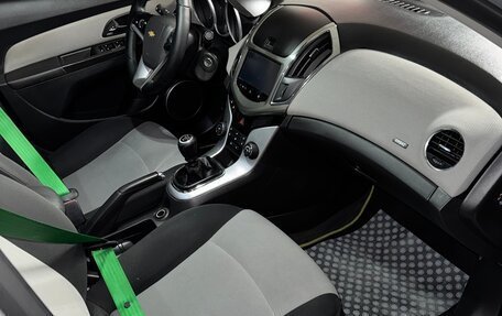 Chevrolet Cruze II, 2013 год, 880 000 рублей, 16 фотография