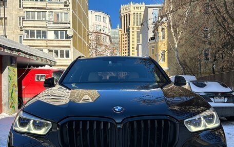 BMW X5, 2019 год, 6 800 000 рублей, 2 фотография
