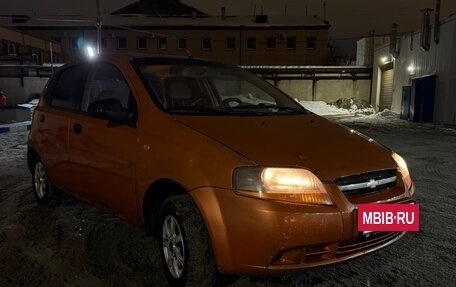Chevrolet Aveo III, 2004 год, 130 000 рублей, 3 фотография