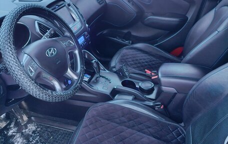 Hyundai ix35 I рестайлинг, 2013 год, 1 570 000 рублей, 3 фотография