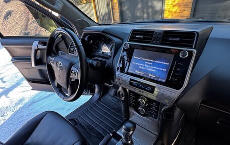 Toyota Land Cruiser Prado 150 рестайлинг 2, 2020 год, 6 700 000 рублей, 5 фотография