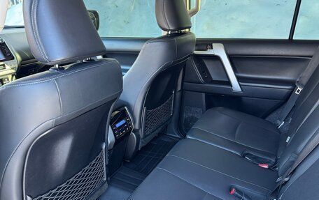 Toyota Land Cruiser Prado 150 рестайлинг 2, 2020 год, 6 700 000 рублей, 10 фотография