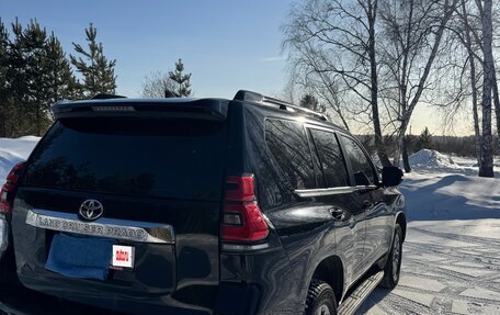 Toyota Land Cruiser Prado 150 рестайлинг 2, 2020 год, 6 700 000 рублей, 27 фотография