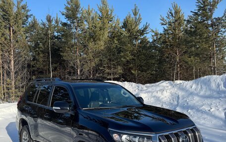 Toyota Land Cruiser Prado 150 рестайлинг 2, 2020 год, 6 700 000 рублей, 31 фотография