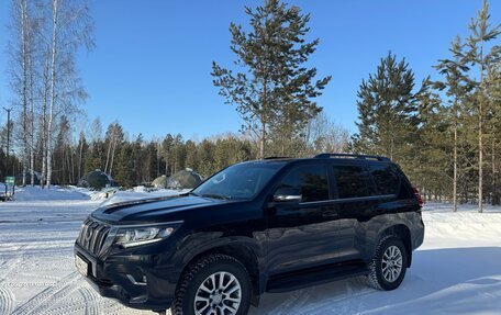 Toyota Land Cruiser Prado 150 рестайлинг 2, 2020 год, 6 700 000 рублей, 34 фотография