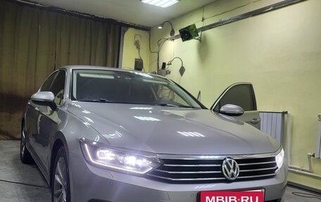 Volkswagen Passat B8 рестайлинг, 2015 год, 2 200 000 рублей, 1 фотография