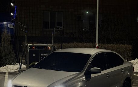 Volkswagen Polo VI (EU Market), 2011 год, 545 000 рублей, 2 фотография