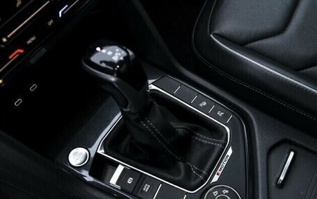 Volkswagen Tiguan II, 2021 год, 4 100 000 рублей, 7 фотография