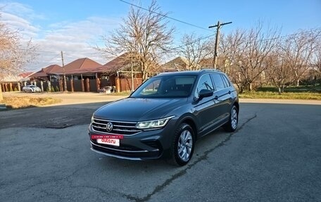 Volkswagen Tiguan II, 2021 год, 4 100 000 рублей, 5 фотография