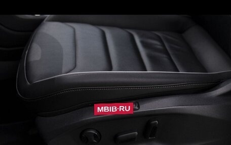 Volkswagen Tiguan II, 2021 год, 4 100 000 рублей, 21 фотография