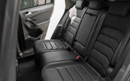 Volkswagen Tiguan II, 2021 год, 4 100 000 рублей, 26 фотография